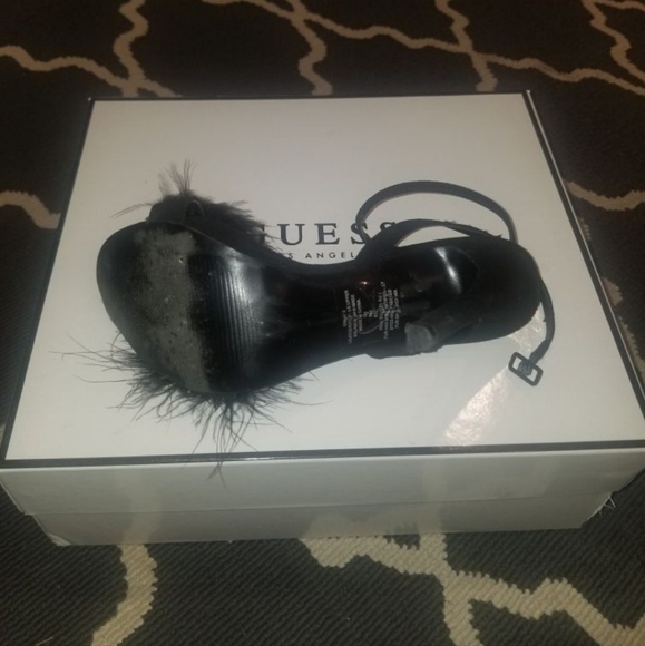 Heels - Picture 3 of 3